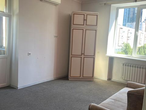 квартира за адресою Лесі Українки бульв., 8
