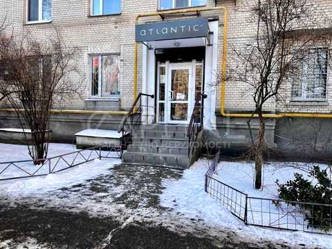комерційна за адресою Анни Ахматової вул., 7/15