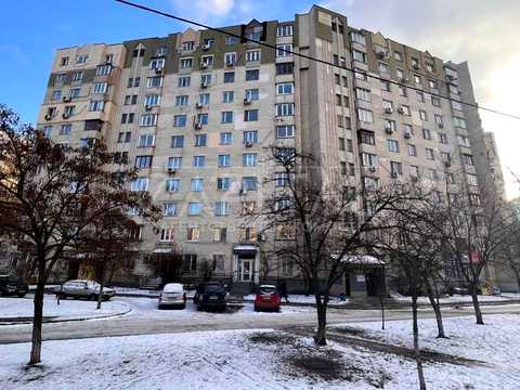 комерційна за адресою Анни Ахматової вул., 7/15