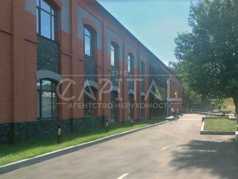 комерційна за адресою Нижньоюрківська вул., 1