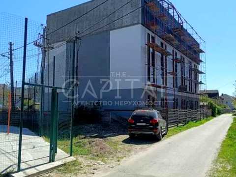 комерційна за адресою Садова вул., 1