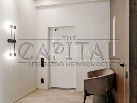 комерційна за адресою Центральна вул., 21-А