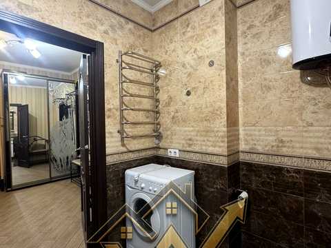 квартира по адресу Драгоманова ул., 2