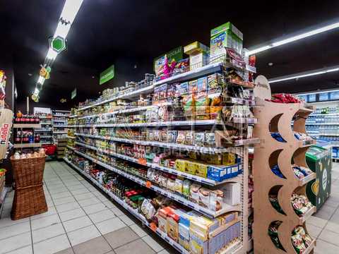 комерційна за адресою Володимирська вул., 73