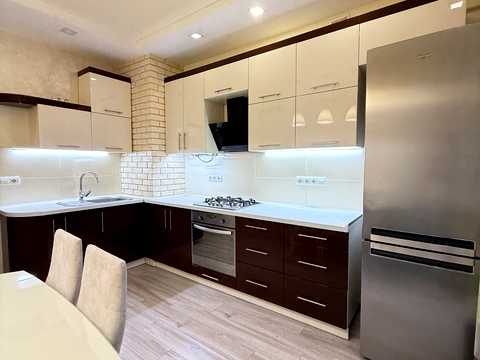 квартира за адресою Червоної Калини просп., 72-А