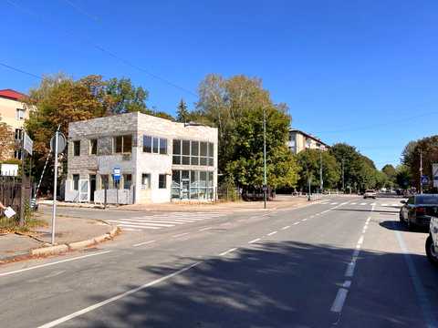 комерційна за адресою Грушевського вул., 12-3
