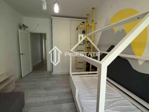 квартира за адресою Регенераторна вул., 4 к7