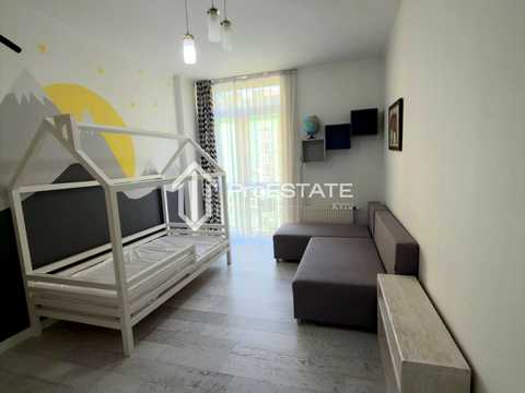 квартира за адресою Регенераторна вул., 4 к7