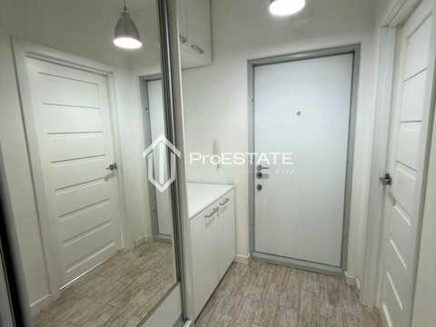 квартира за адресою Регенераторна вул., 4 к7