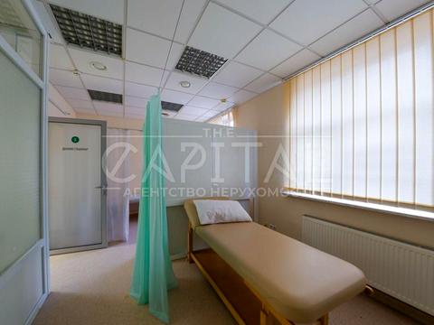 комерційна за адресою Спаська вул., 5