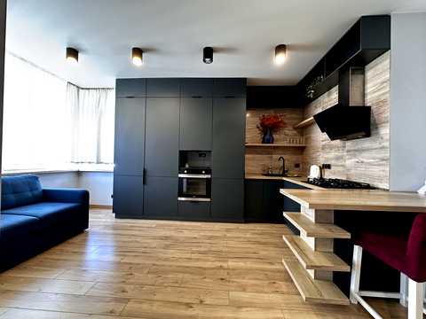 квартира за адресою Юнацька вул., 19