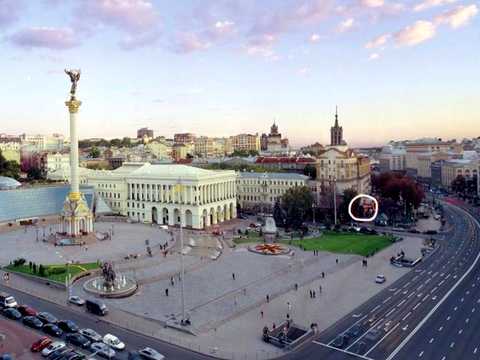комерційна за адресою Хрещатик вул. (Kreschatic), 13