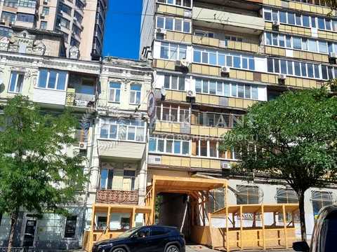квартира за адресою Олександра Кониського вул., 83/85