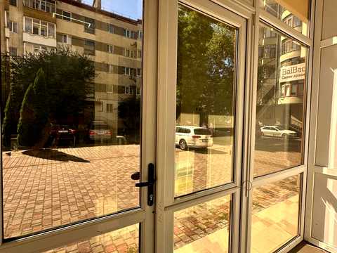 комерційна за адресою Південний бульв., 24-Б