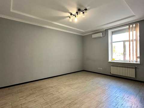 комерційна за адресою Південний бульв., 24-Б