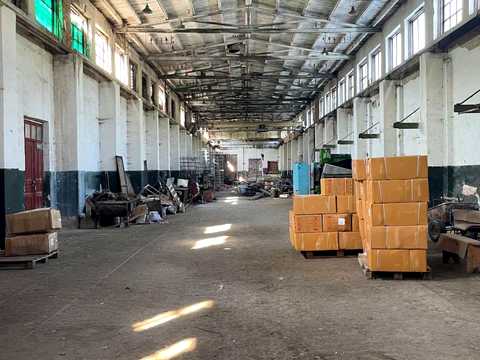 комерційна за адресою Деражня, Промислова вул., 1