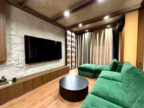 квартира за адресою Салютна вул., 2к6