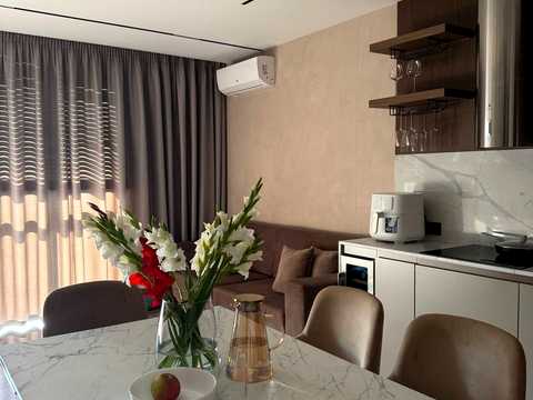 квартира за адресою Салютна вул., 2к6