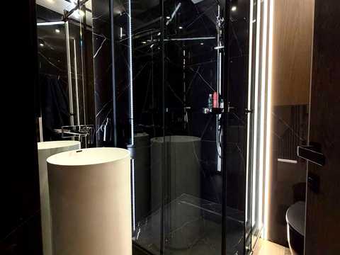 квартира за адресою Салютна вул., 2к6