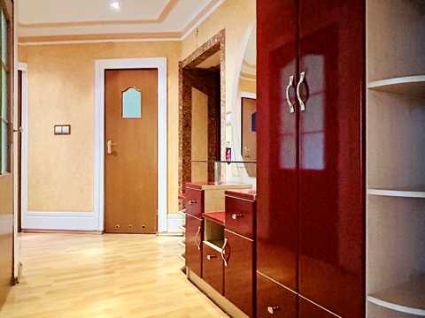 квартира по адресу Сухомлинского ул., 4