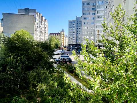 квартира по адресу Сухомлинского ул., 4