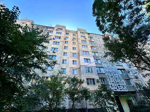 квартира за адресою Князя Ярослава Мудрого просп. (Академіка Глушка), 5а