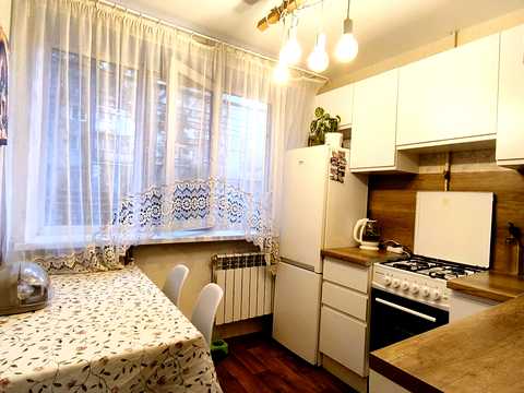 квартира за адресою Героїв Оборони Одеси вул. (Героїв Сталінграду), 78