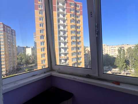 квартира за адресою Владислава Бувалкіна вул. (Бочарова Генерала), 35