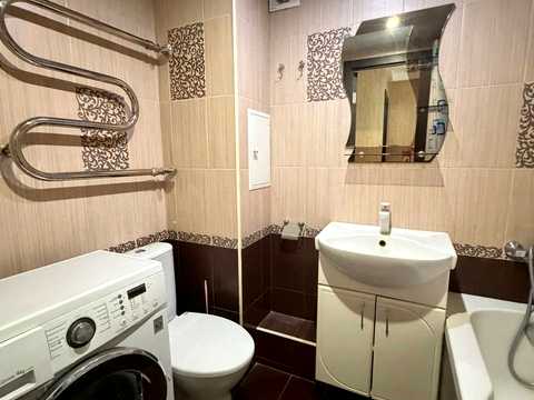 квартира по адресу Пражская ул., 25/2