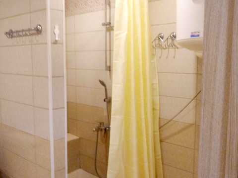 квартира за адресою Ревуцького вул., 7-В