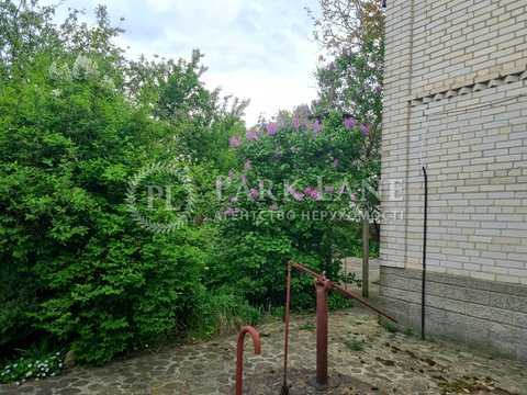 будинок за адресою с. Бобрик, Садова 6