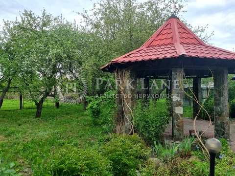 будинок за адресою с. Бобрик, Садова 6