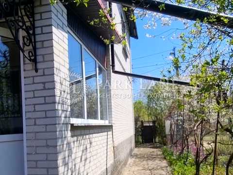 будинок за адресою с. Бобрик, Садова 6