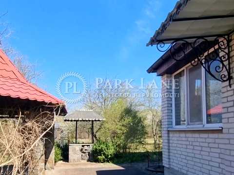 будинок за адресою с. Бобрик, Садова 6