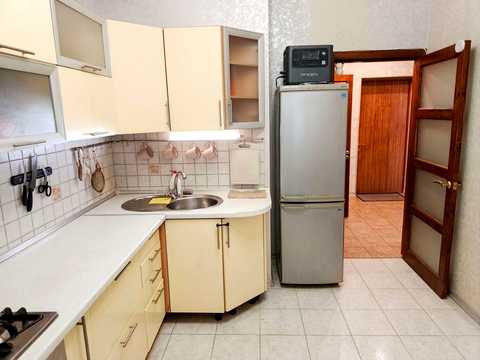 квартира за адресою Чорних Запорожців вул. (Короленка), 57