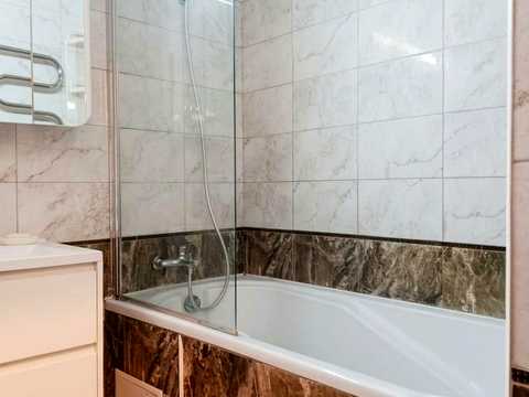 квартира за адресою Чорних Запорожців вул. (Короленка), 57