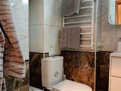 квартира за адресою Чорних Запорожців вул. (Короленка), 57