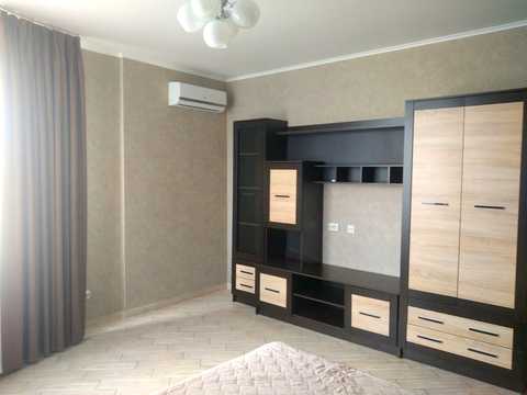 квартира за адресою Ревуцького вул., 7-В
