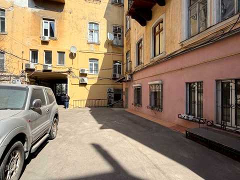 коммерческая по адресу Ланжероновская ул., 5