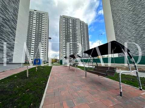 квартира за адресою Сім'ї Кульженків вул. (Петра Дегтяренка), 21