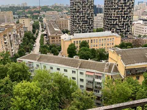 квартира по адресу Василия Тютюнника ул. (Анрі Барбюса), 5-Б