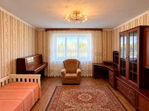 квартира за адресою Захисників України вул. (1-го Травня), 5