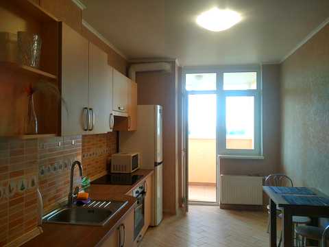квартира за адресою Ревуцького вул., 7-В