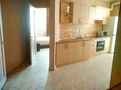 квартира за адресою Ревуцького вул., 7-В