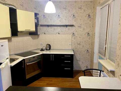 квартира по адресу Софии Русовой ул., 1