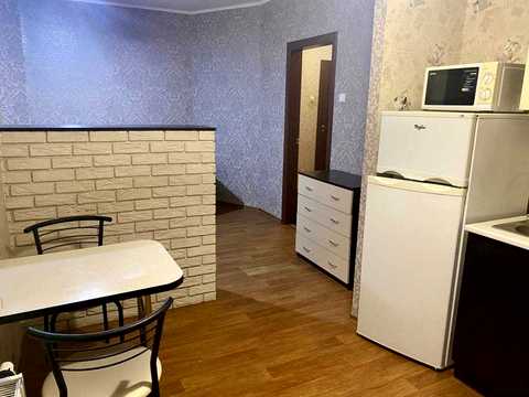квартира по адресу Софии Русовой ул., 1