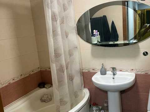 квартира за адресою Миколи Амосова вул. (Медведєва), 21а
