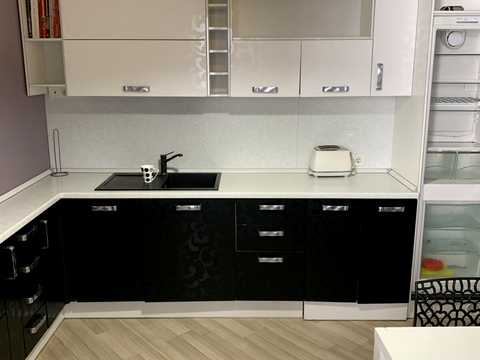 квартира по адресу Олены Пчилки ул., 4