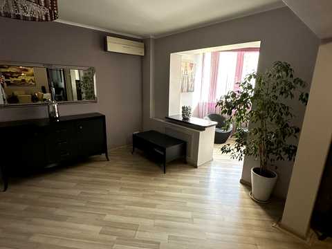 квартира по адресу Олены Пчилки ул., 4