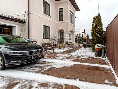 будинок за адресою Миколи Леонтовича